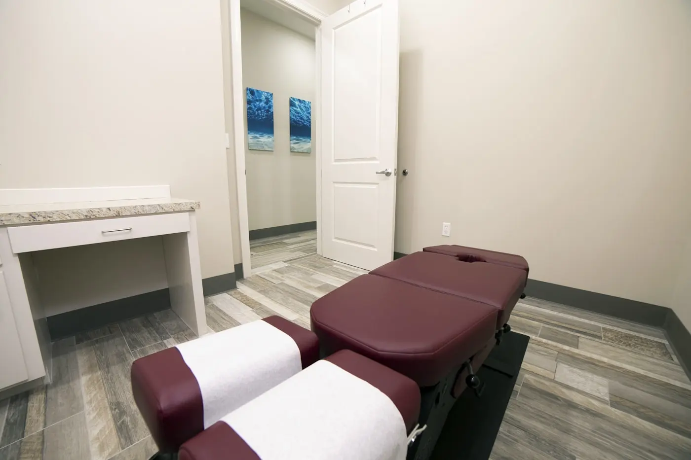Salle de soins d'un centre de médecine esthétique